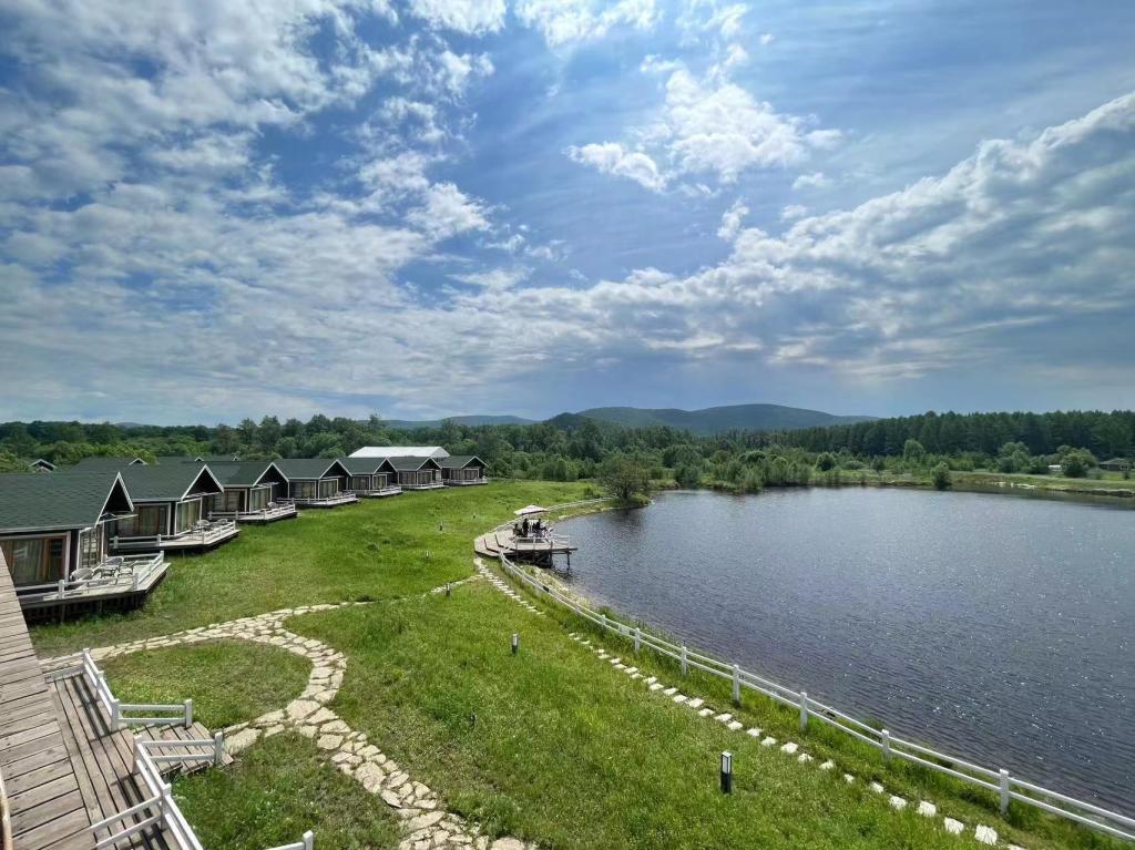 20B28